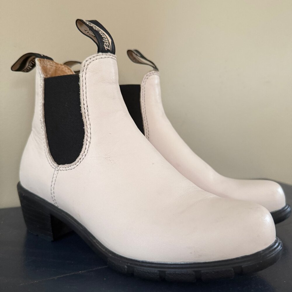 Blundstone Chelsea Boots in Pearl (pale pink) Leather Size 7.5 MSRP $230